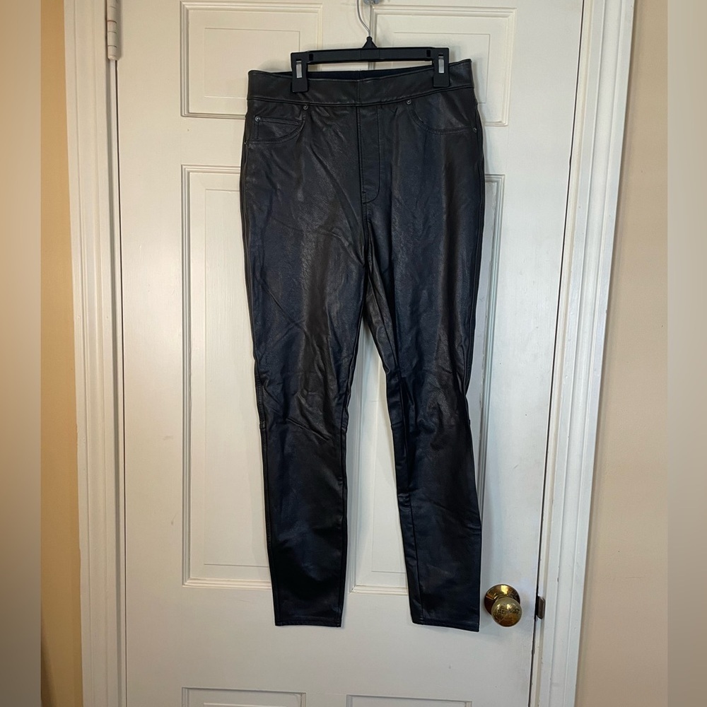 SPANX Women’s Black Leather Like Skinny High Rise Pull On Ankle Pants Medium - Picture 2 of 9